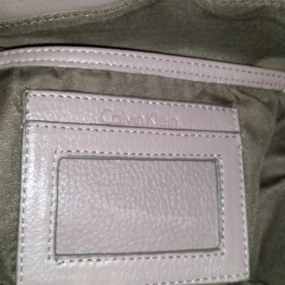 Calvin Klein leather rose/mauve bag - Picture 7 of 11